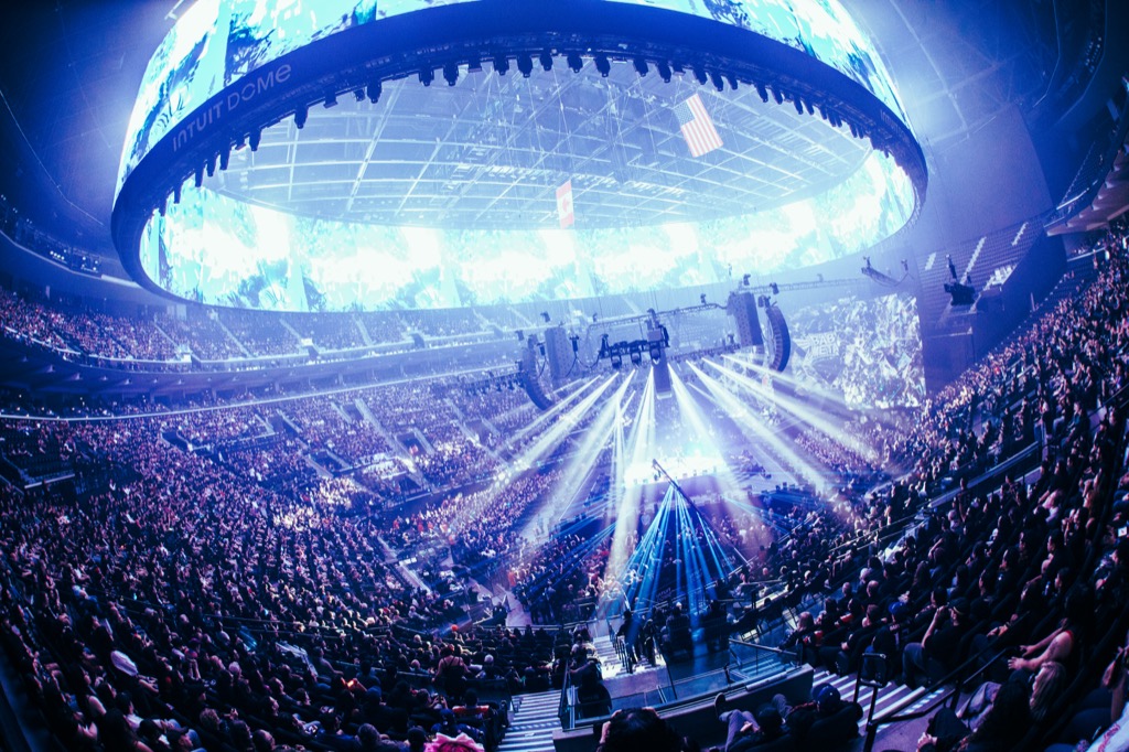 BABYMETAL、米L.A.・Intuit Domeで日本人グループ初の単独公演完遂